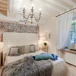 Casa Blanc * Лукка