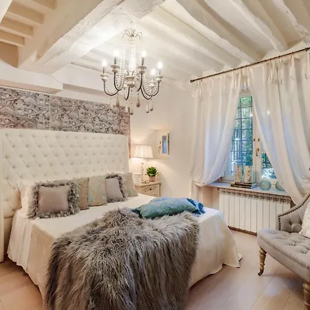Casa Blanc * ルッカ