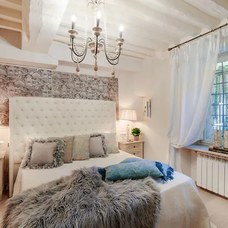 Casa Blanc * ルッカ